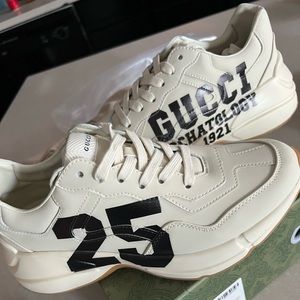 Brand new original Gucci 25 sneakers
